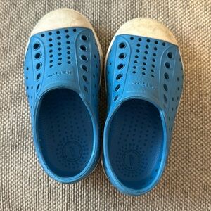 Native C6 shoes good condition!